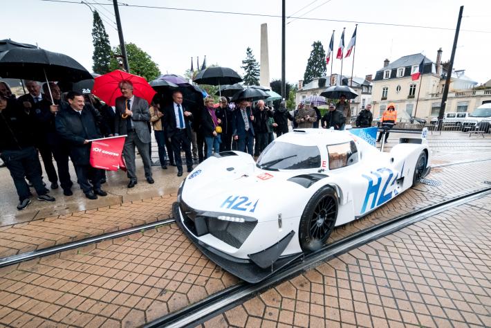 Mission H24 in the streets of LeMans