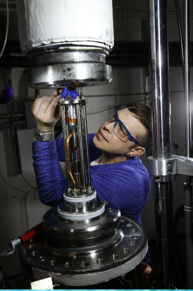 Materials for Hydrogen Service Advanced by Sandia and Pacific Northwest Labs 1 Davis H Mat