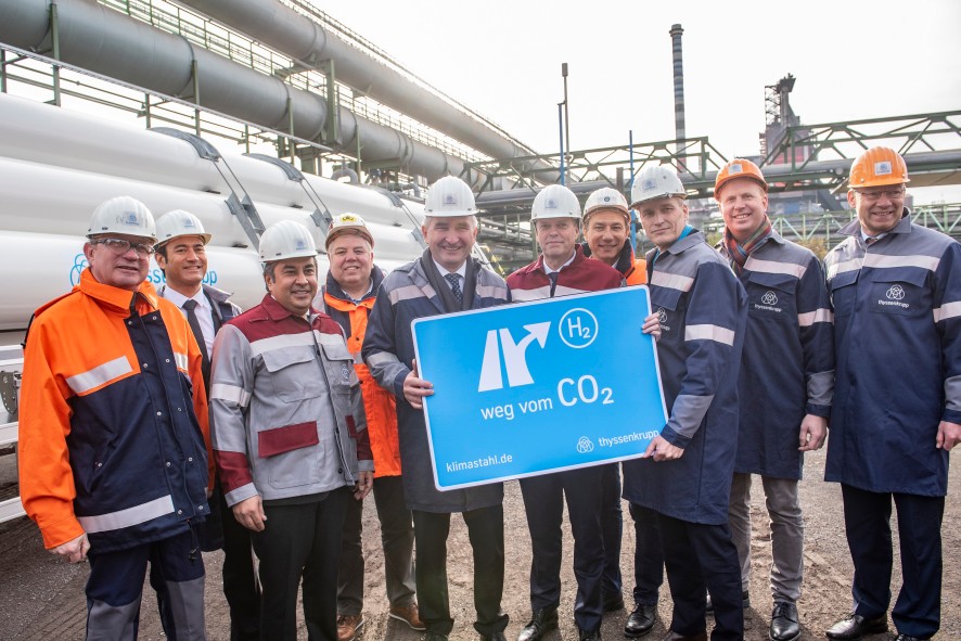 World first in Duisburg as NRW economics minister Pinkwart launches tests at thyssenkrupp into blast furnace use of hydrogen