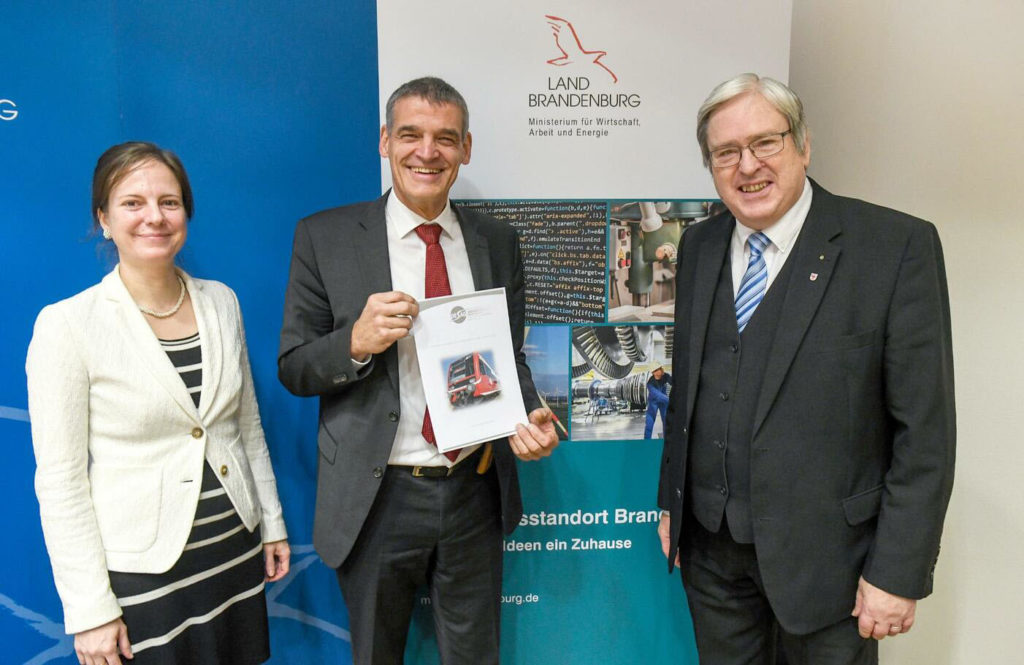Germany: Pilot Project Begins for the Operation of Trains Using Hydrogen Technology 1 Hydrogen Train Project Bahn