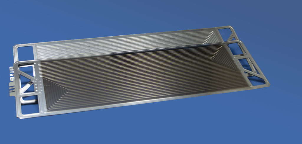 Graphite Instead of Gold: Thin Layers for Better Hydrogen Cars 4 PM 2020 09 fraunhofer iws 160 bipolarplatten 1