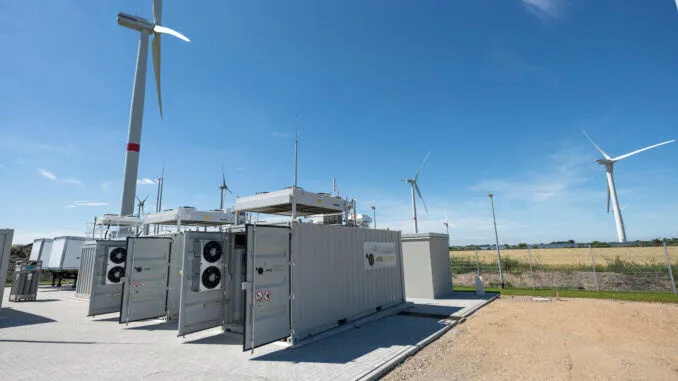 Electrolyzer Generates Green Hydrogen From Wind Power