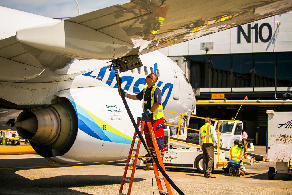 Fuel cells works, hydrogen, alaska airlines, SkyNRG , fuel cells