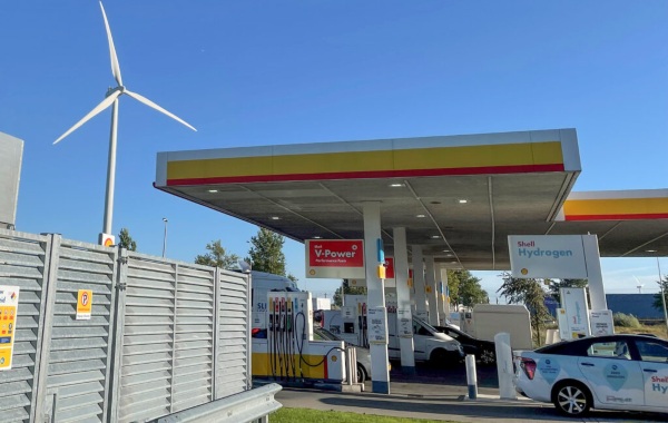 hydrogen fueling station 1024x683 1