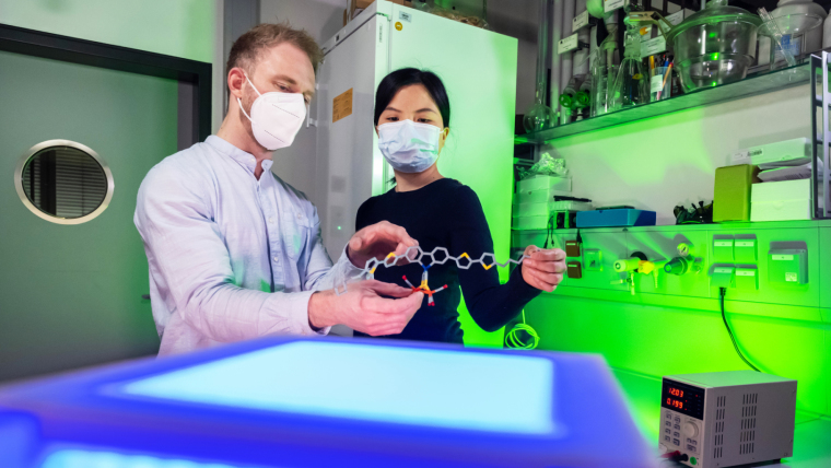 Catalytic Hydrogen Generation – Without Expensive Precious Metals 1 Fuel Cells Works, Catalytic Hydrogen Generation – Without Expensive Precious Metals
