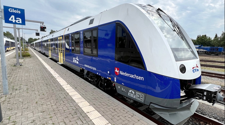 Fuel Cells Works, Friday Fallback Story: World’s First Hydrogen Trains Enter Regular Passenger Service July 26 2022