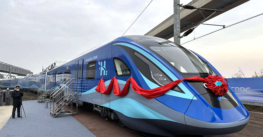 World's First Hydrogen Train With A Speed Of 160 Kilometers Per Hour Rolled  Out In China - FuelCellsWorks