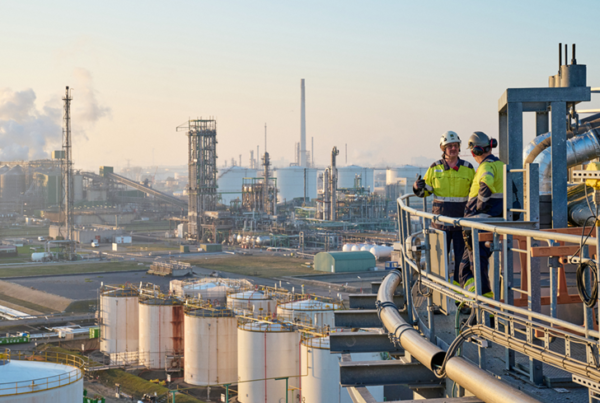 oci global and nustar sign agreement to deliver ammonia into the midwest