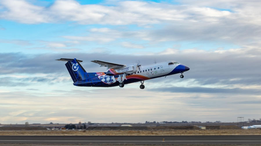 universal hydrogens dash 8300 soars in second flight pioneering new heights in hydrogen aviation