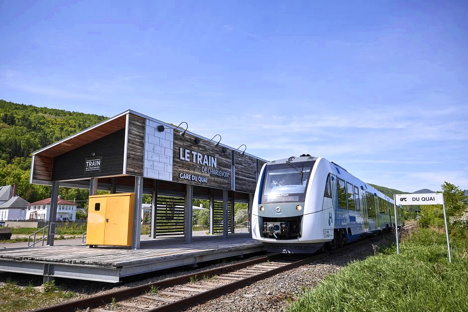 Alstom's Hydrogen Train Demo In Quebec Earns High Marks FuelCellsWorks