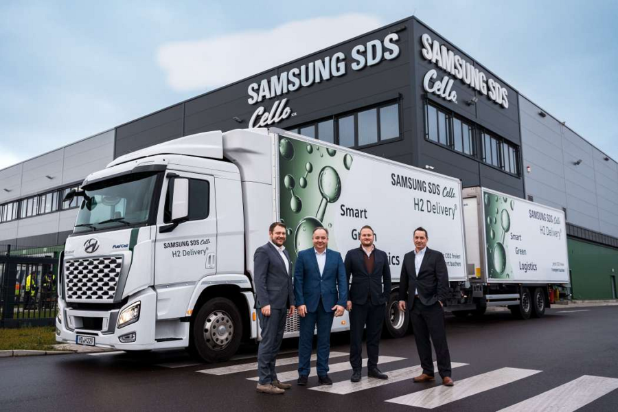 Hyundai S Hydrogen Powered Xcient Fuel Cell Trucks Roll Out On Hankook