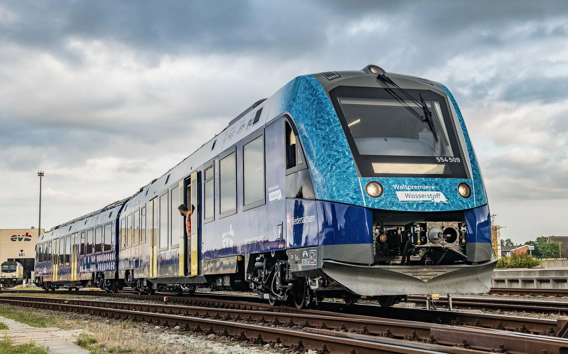 Hydrogen Train Acquisition Hits a Snag in Groningen