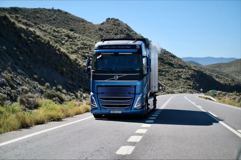 Volvo To Launch Hydrogen-Powered Trucks - FuelCellsWorks - Vimarsana News